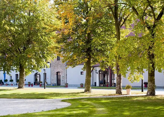 Hotel Palac Lagow 2*