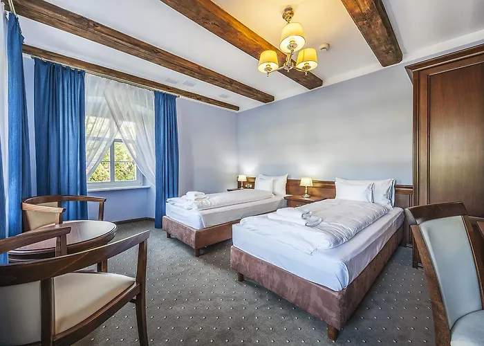 Palac Lagow Hotel 2*